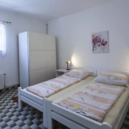 Fuer 4 Personen Ca 45 Qm In Pjescana Uvala, Istrien Istrische Riviera *